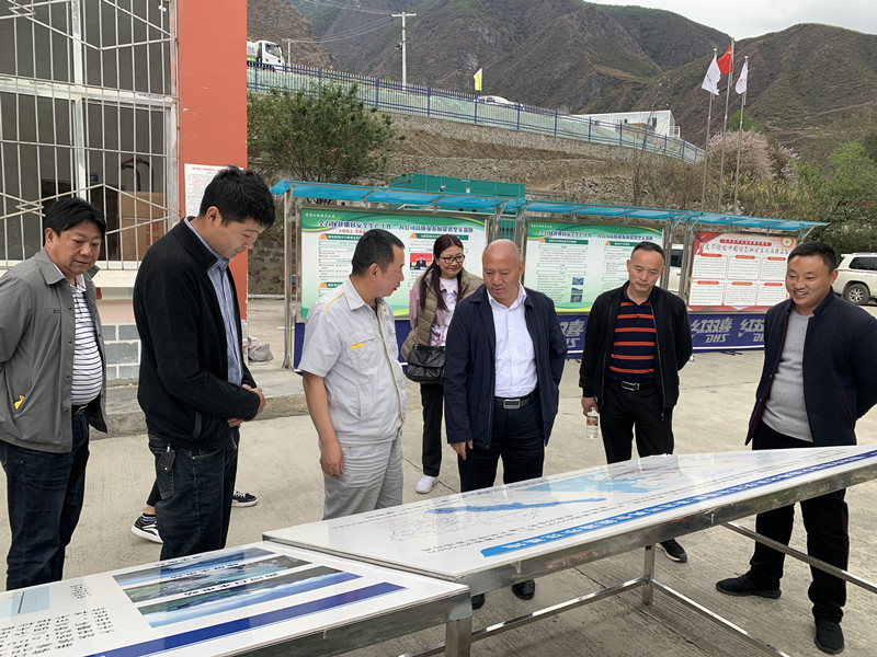 4.1杨庆华督查九龙防火2_副本.jpg